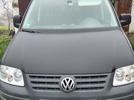 Черный Фольксваген Кадди, объемом двигателя 1.4 л и пробегом 142 тыс. км за 8000 $, фото 1 на Automoto.ua