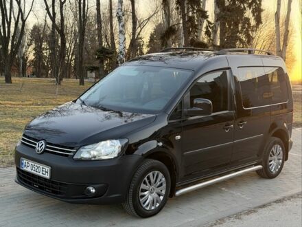 Черный Фольксваген Кадди, объемом двигателя 1.6 л и пробегом 268 тыс. км за 8800 $, фото 1 на Automoto.ua