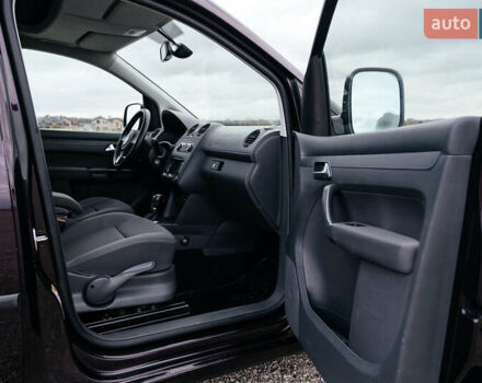 Фиолетовый Фольксваген Кадди, объемом двигателя 1.6 л и пробегом 265 тыс. км за 13500 $, фото 32 на Automoto.ua