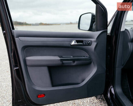 Фиолетовый Фольксваген Кадди, объемом двигателя 1.6 л и пробегом 265 тыс. км за 13500 $, фото 36 на Automoto.ua