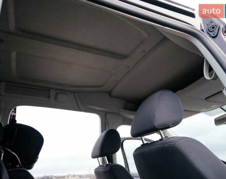 Фиолетовый Фольксваген Кадди, объемом двигателя 1.6 л и пробегом 265 тыс. км за 13500 $, фото 58 на Automoto.ua