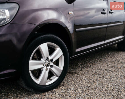 Фиолетовый Фольксваген Кадди, объемом двигателя 1.6 л и пробегом 265 тыс. км за 13500 $, фото 4 на Automoto.ua