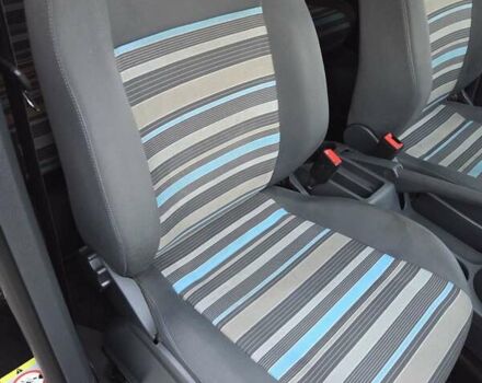 Фиолетовый Фольксваген Кадди, объемом двигателя 1.6 л и пробегом 207 тыс. км за 11300 $, фото 14 на Automoto.ua