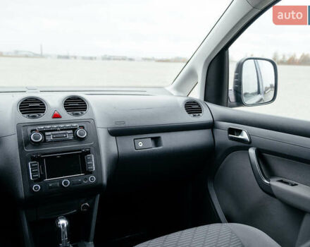 Фиолетовый Фольксваген Кадди, объемом двигателя 1.6 л и пробегом 265 тыс. км за 13500 $, фото 29 на Automoto.ua