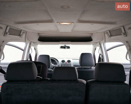 Фиолетовый Фольксваген Кадди, объемом двигателя 1.6 л и пробегом 265 тыс. км за 13500 $, фото 71 на Automoto.ua