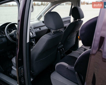 Фиолетовый Фольксваген Кадди, объемом двигателя 1.6 л и пробегом 265 тыс. км за 13500 $, фото 60 на Automoto.ua