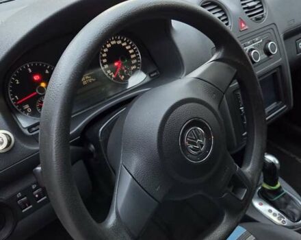 Фиолетовый Фольксваген Кадди, объемом двигателя 1.6 л и пробегом 207 тыс. км за 11300 $, фото 9 на Automoto.ua