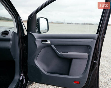 Фиолетовый Фольксваген Кадди, объемом двигателя 1.6 л и пробегом 265 тыс. км за 13500 $, фото 34 на Automoto.ua