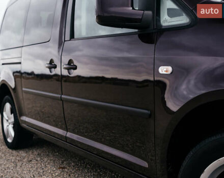 Фиолетовый Фольксваген Кадди, объемом двигателя 1.6 л и пробегом 265 тыс. км за 13500 $, фото 11 на Automoto.ua