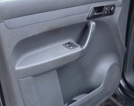 Фиолетовый Фольксваген Кадди, объемом двигателя 1.6 л и пробегом 207 тыс. км за 11300 $, фото 2 на Automoto.ua