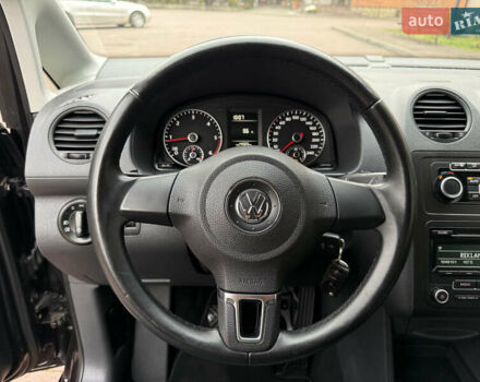 Фиолетовый Фольксваген Кадди, объемом двигателя 1.6 л и пробегом 265 тыс. км за 11499 $, фото 49 на Automoto.ua