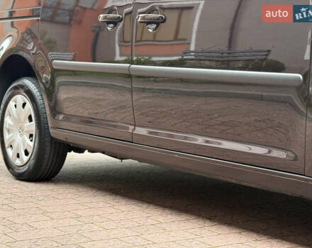 Фиолетовый Фольксваген Кадди, объемом двигателя 1.6 л и пробегом 265 тыс. км за 11499 $, фото 24 на Automoto.ua