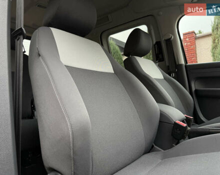 Фиолетовый Фольксваген Кадди, объемом двигателя 1.6 л и пробегом 265 тыс. км за 11499 $, фото 80 на Automoto.ua