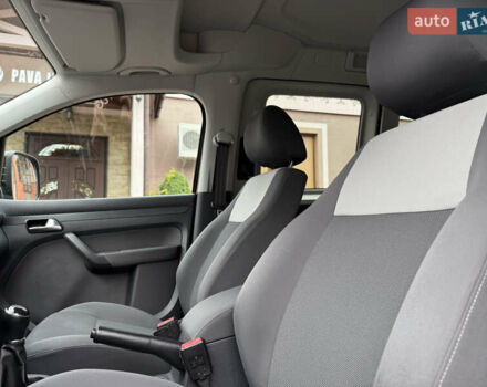 Фиолетовый Фольксваген Кадди, объемом двигателя 1.6 л и пробегом 265 тыс. км за 11499 $, фото 45 на Automoto.ua