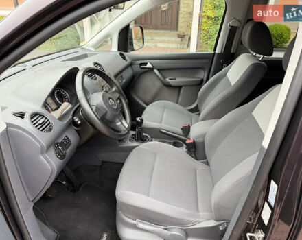 Фиолетовый Фольксваген Кадди, объемом двигателя 1.6 л и пробегом 265 тыс. км за 11499 $, фото 39 на Automoto.ua