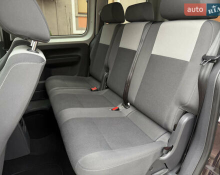 Фиолетовый Фольксваген Кадди, объемом двигателя 1.6 л и пробегом 265 тыс. км за 11499 $, фото 68 на Automoto.ua