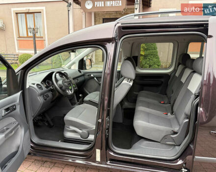 Фиолетовый Фольксваген Кадди, объемом двигателя 1.6 л и пробегом 265 тыс. км за 11499 $, фото 1 на Automoto.ua