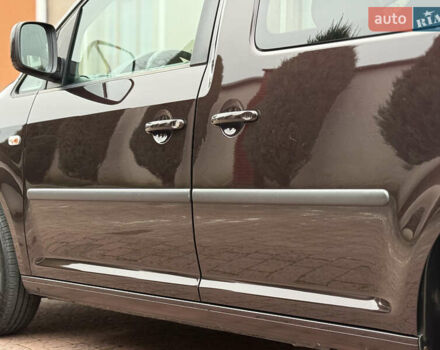 Фиолетовый Фольксваген Кадди, объемом двигателя 1.6 л и пробегом 265 тыс. км за 11499 $, фото 32 на Automoto.ua