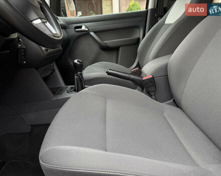 Фиолетовый Фольксваген Кадди, объемом двигателя 1.6 л и пробегом 265 тыс. км за 11499 $, фото 44 на Automoto.ua