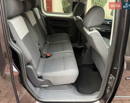 Фиолетовый Фольксваген Кадди, объемом двигателя 1.6 л и пробегом 265 тыс. км за 11499 $, фото 71 на Automoto.ua