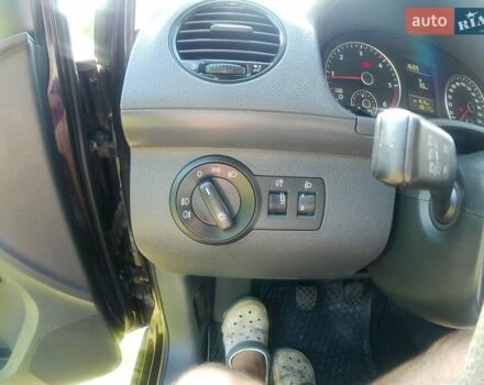 Фиолетовый Фольксваген Кадди, объемом двигателя 1.6 л и пробегом 186 тыс. км за 12000 $, фото 17 на Automoto.ua