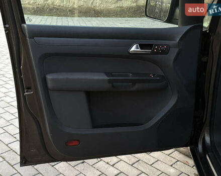 Коричневый Фольксваген Кадди, объемом двигателя 1.6 л и пробегом 272 тыс. км за 10500 $, фото 28 на Automoto.ua