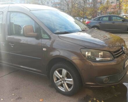 Коричневый Фольксваген Кадди, объемом двигателя 1.6 л и пробегом 225 тыс. км за 13000 $, фото 1 на Automoto.ua