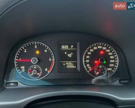 Коричневый Фольксваген Кадди, объемом двигателя 2 л и пробегом 199 тыс. км за 11500 $, фото 10 на Automoto.ua