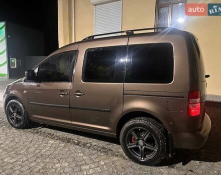 Коричневый Фольксваген Кадди, объемом двигателя 1.6 л и пробегом 240 тыс. км за 12000 $, фото 1 на Automoto.ua