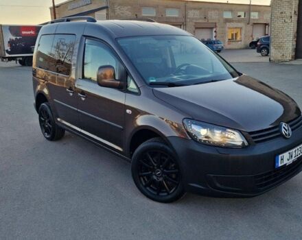 Коричневый Фольксваген Кадди, объемом двигателя 2 л и пробегом 242 тыс. км за 7600 $, фото 2 на Automoto.ua