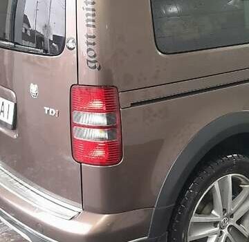 Коричневый Фольксваген Кадди, объемом двигателя 1.6 л и пробегом 269 тыс. км за 12900 $, фото 8 на Automoto.ua