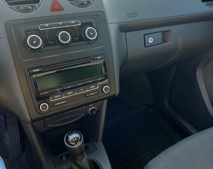 Коричневый Фольксваген Кадди, объемом двигателя 1.6 л и пробегом 287 тыс. км за 11200 $, фото 3 на Automoto.ua