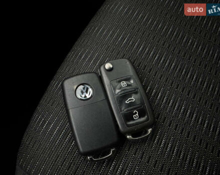 Коричневий Фольксваген Кадді, об'ємом двигуна 2 л та пробігом 186 тис. км за 19899 $, фото 159 на Automoto.ua
