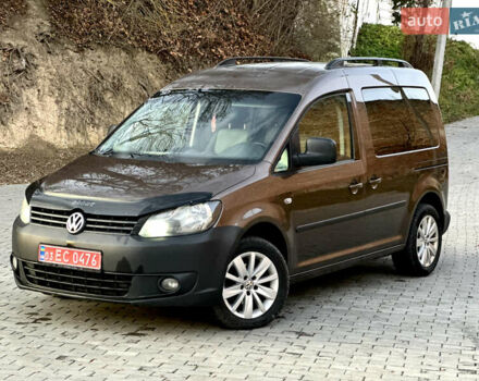Коричневий Фольксваген Кадді, об'ємом двигуна 1.6 л та пробігом 272 тис. км за 10500 $, фото 1 на Automoto.ua