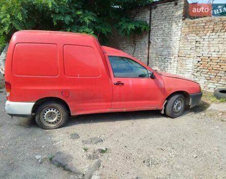 Червоний Фольксваген Кадді, об'ємом двигуна 1.39 л та пробігом 300 тис. км за 1500 $, фото 2 на Automoto.ua