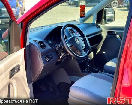 Красный Фольксваген Кадди, объемом двигателя 1.9 л и пробегом 290 тыс. км за 4799 $, фото 2 на Automoto.ua