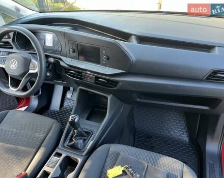 Красный Фольксваген Кадди, объемом двигателя 1.97 л и пробегом 140 тыс. км за 15999 $, фото 11 на Automoto.ua