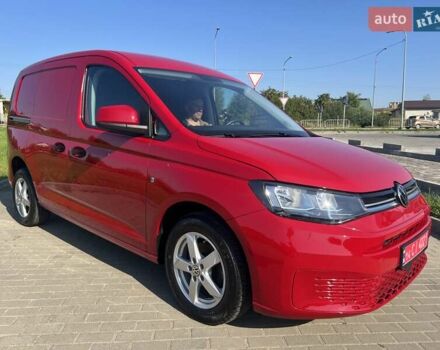 Красный Фольксваген Кадди, объемом двигателя 1.97 л и пробегом 140 тыс. км за 15999 $, фото 5 на Automoto.ua