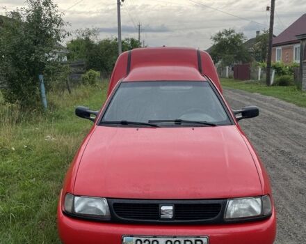 Красный Фольксваген Кадди, объемом двигателя 1.6 л и пробегом 300 тыс. км за 1850 $, фото 3 на Automoto.ua