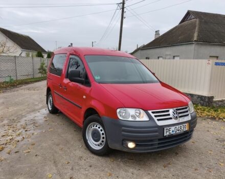 Красный Фольксваген Кадди, объемом двигателя 2 л и пробегом 188 тыс. км за 9300 $, фото 2 на Automoto.ua