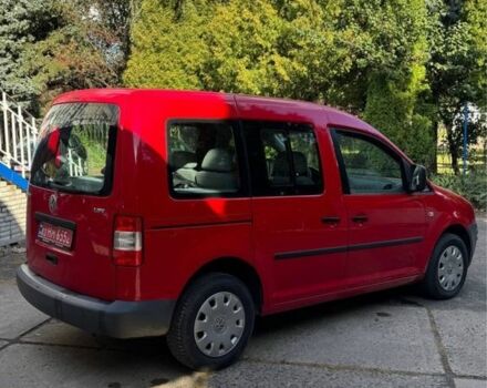 Красный Фольксваген Кадди, объемом двигателя 1.4 л и пробегом 272 тыс. км за 6900 $, фото 6 на Automoto.ua
