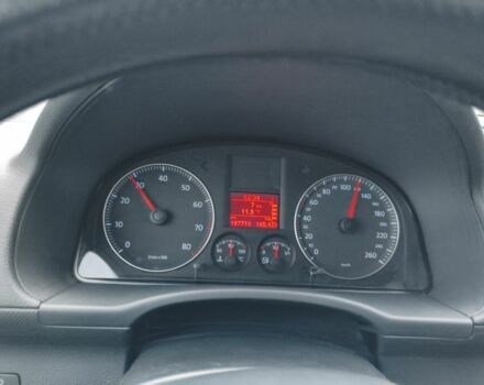 Красный Фольксваген Кадди, объемом двигателя 2 л и пробегом 188 тыс. км за 9300 $, фото 5 на Automoto.ua