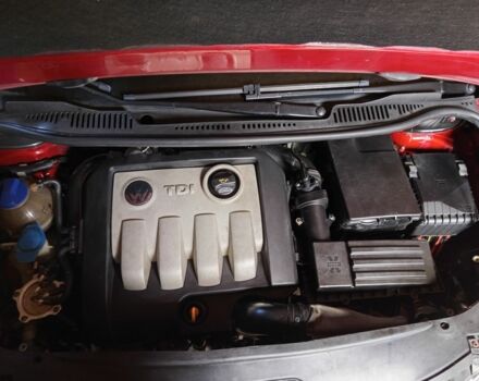 Красный Фольксваген Кадди, объемом двигателя 0 л и пробегом 380 тыс. км за 5600 $, фото 14 на Automoto.ua