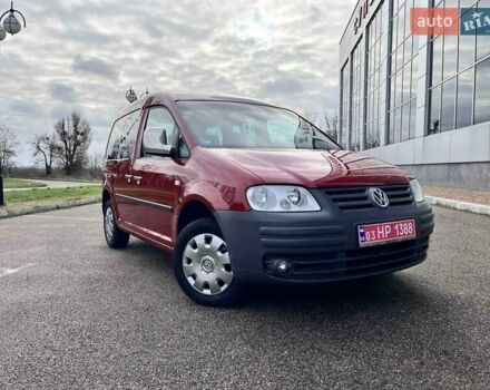 Красный Фольксваген Кадди, объемом двигателя 1.6 л и пробегом 220 тыс. км за 6950 $, фото 1 на Automoto.ua