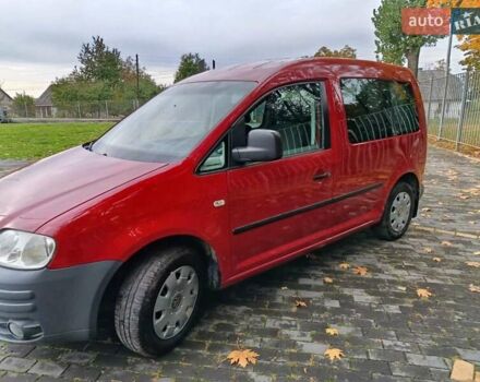 Червоний Фольксваген Кадді, об'ємом двигуна 1.6 л та пробігом 340 тис. км за 4650 $, фото 4 на Automoto.ua