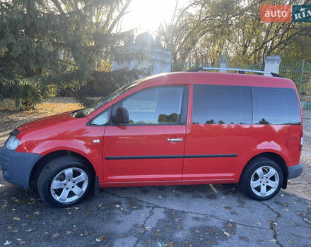 Красный Фольксваген Кадди, объемом двигателя 1.9 л и пробегом 246 тыс. км за 5900 $, фото 4 на Automoto.ua