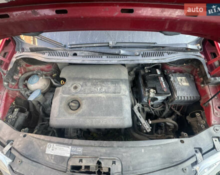 Красный Фольксваген Кадди, объемом двигателя 1.39 л и пробегом 393 тыс. км за 3000 $, фото 15 на Automoto.ua