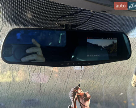 Красный Фольксваген Кадди, объемом двигателя 1.39 л и пробегом 393 тыс. км за 3000 $, фото 9 на Automoto.ua