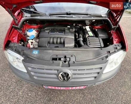 Красный Фольксваген Кадди, объемом двигателя 1.6 л и пробегом 220 тыс. км за 6950 $, фото 23 на Automoto.ua