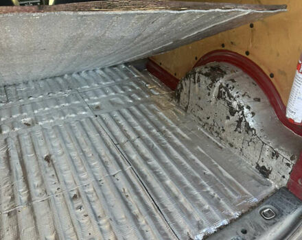 Красный Фольксваген Кадди, объемом двигателя 1.39 л и пробегом 393 тыс. км за 3000 $, фото 19 на Automoto.ua